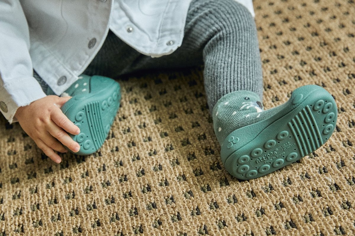 Attipas - León Marino Verde - Zootopía - Nudos Barefoot Shoes