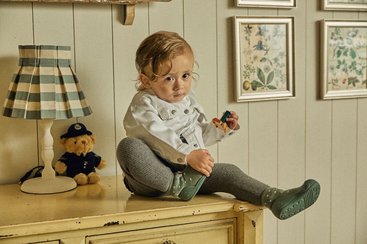 Attipas - León Marino Verde - Zootopía - Nudos Barefoot Shoes