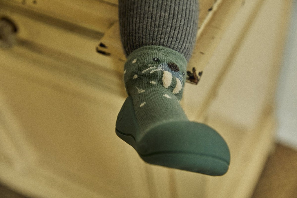 Attipas - León Marino Verde - Zootopía - Nudos Barefoot Shoes